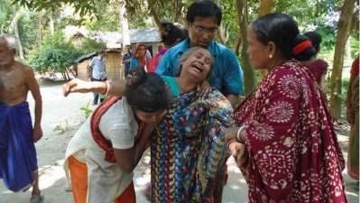 নিত্যরঞ্জনের গ্রামের বাড়িতে চলছে শোকের মাতম