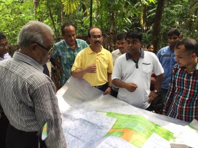 বেসামরিক বিমান চলাচল কর্তৃপক্ষের একটি প্রতিনিধি দল নকশা খতিয়ে দেখছেন