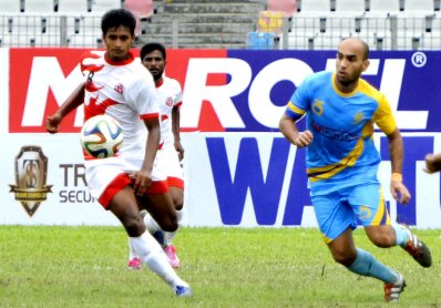 চট্টগ্রাম আবাহনীকে হারিয়ে দিল মুক্তিযোদ্ধা