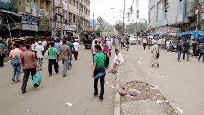 গুলিস্তানের সড়কে আবারও হকার বসানোর পায়তারা