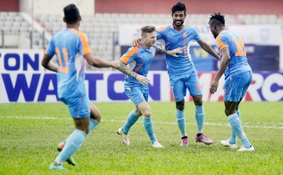 কোয়ার্টার ফাইনালে আবাহনী