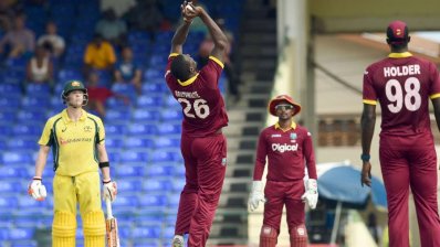 স্যামুয়েলসের ব্যাটে অস্ট্রেলিয়াকে হারালো ওয়েস্ট ইন্ডিজ