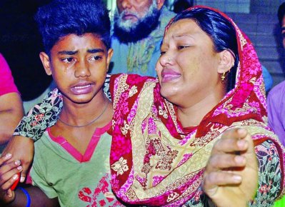 বাবুলের স্ত্রী লাকি বেগম