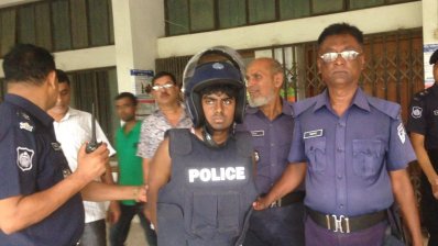 পুলিশ প্রহরায় ফাইজুল্লাহ ফাহিম