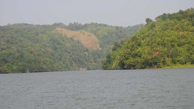 কাপ্তাই হ্রদে বেড়েছে পানি