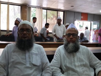 জঙ্গিবিরোধী ফতোয়ায় স্বক্ষরকালী ইমাম মাওলানা শরফুদ্বীন ও  মাওলানা আব্দুল কাইয়ুম