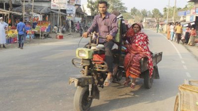 কুষ্টিয়া মহাসড়কে শ্যালো ইঞ্জিনের গাড়ি, বাড়ছে দুর্ঘটনা