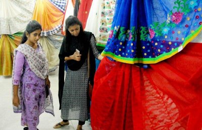 নতুন নকশায় ঈদ বাজারে এসেছে রাজশাহী সিল্ক