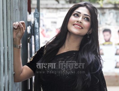 পিয়া বিপাশা। ছবি: সাজ্জাদ হোসেন