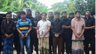 শরণার্থী ক্যাম্পে আনসার হত্যা: রফিক ডাকাতসহ গ্রেফতার ৫