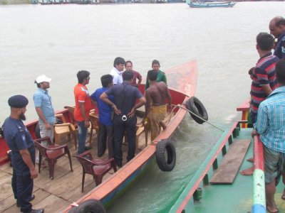 মুন্সীগঞ্জে চারটি বাল্কহেডকে ৪০ হাজার টাকা জরিমানা