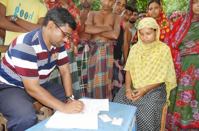 ভোটার হচ্ছেন পঞ্চগড়, লালমনিরহাট ও কুড়িগ্রামের সাবেক ছিটমহলবাসী