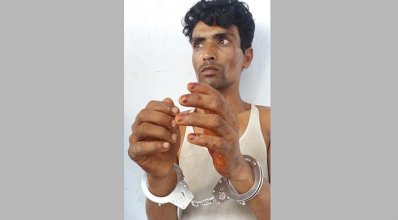 বগুড়ায় স্ত্রীকে কুপিয়ে হত্যা, স্বামী আটক