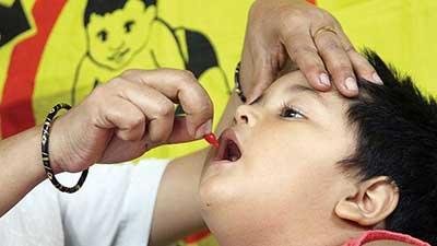 ভিটামিন এ প্লাস খাওয়ানো হচ্ছে (ফাইল ছবি)