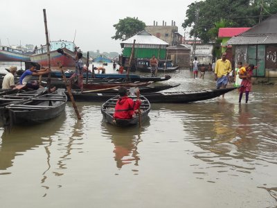 সুনামগঞ্জে সুরমা নদীর পানি বিপদসীমার ওপরে