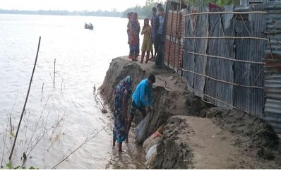 ‘কেমন করি বাঁচি থাকবো জানি না’