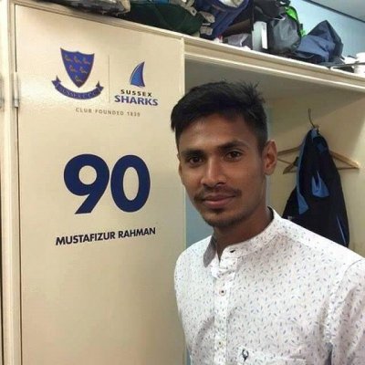 ৯০ নম্বর জার্সি পড়ে ইংল্যান্ড মাতাবেন মুস্তাফিজ