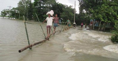 জামালপুরে বন্যা পরিস্থিতির অবনতি, পানিবন্দি লক্ষাধিক মানুষ