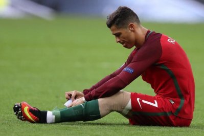 এক মাস পর মাঠে ফিরবেন রোনালদো