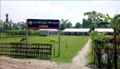 দাশিয়ারছড়ায় প্রতিষ্ঠিত হয়েছে মাদ্রাসা, অথচ একবছর আগে কোনও শিক্ষা-প্রতিষ্ঠানই ছিল না এখানে।