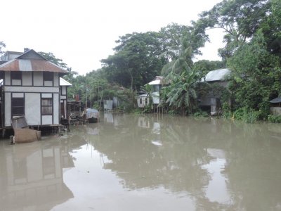 মুন্সীগঞ্জে কমতে শুরু করেছে বন্যার পানি