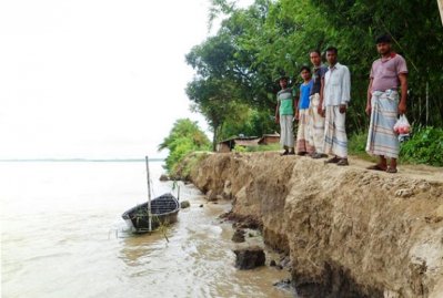 কুষ্টিয়ায় নদী ভাঙন, গ্রাম চলে যাচ্ছে নদীগর্ভে
