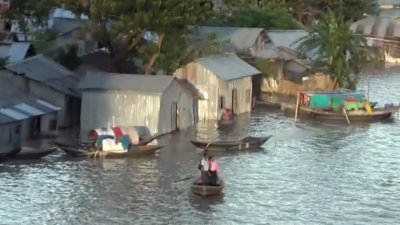 প্লাবিত হচ্ছে বরিশাল নগরীসহ জেলার নিম্নাঞ্চল