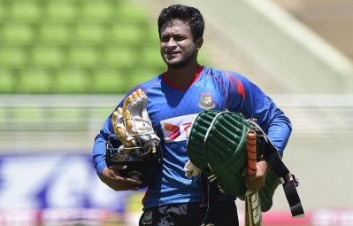 'বাংলাদেশ ক্রিকেটের মানসিকতা বদলে দিয়েছে সাকিব'