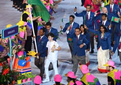 লাল-সবুজের পতাকা উড়ালেন সিদ্দিকুর