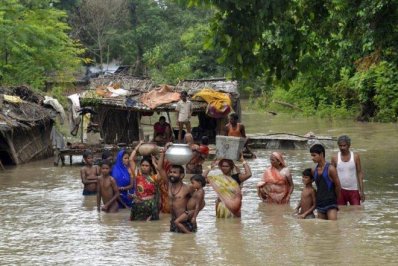 বিহারে বন্যাদুর্গত মানুষের দুর্ভোগ