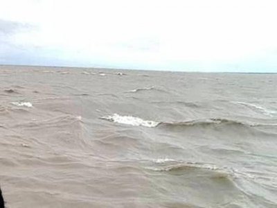 মাওয়া-কাওড়াকান্দি-মঙ্গলমাঝির ঘাটে লঞ্চ - সিবোট চলাচল বন্ধ