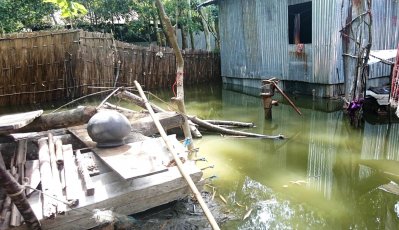চিলমারী উপজেরার ছোট কুষ্টারী গ্রামে বন্যার চিত্র