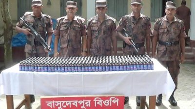 ৫০০ বোতল ভারতীয় ফেনসিডিল উদ্ধার