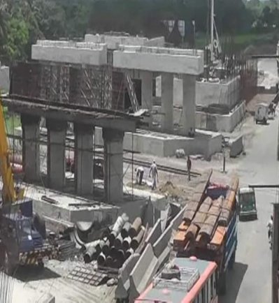 ফেনীর রেল ওভারপাসের কাজ তিন বছরেও শেষ হয়নি: যাত্রীদের ভোগান্তি