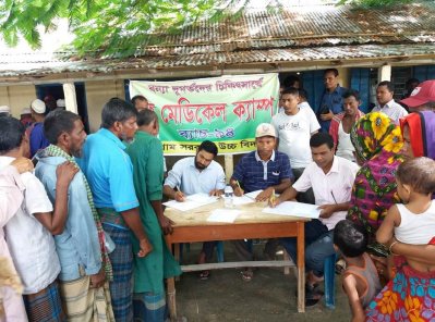বন্যাদুর্গতদের চিকিৎসার জন্য বসেছে বিশেষ মেডিক্যাল টিম