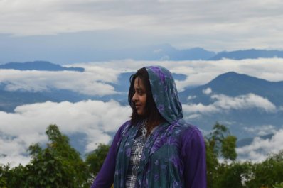 মেঘের উপরে জ্যোতি।