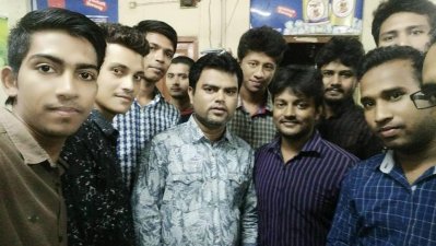 মিঠুন ঢালীর সঙ্গে রবিন.