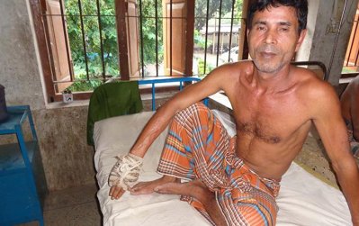 কালীগঞ্জ উপজেলা হাসপাতালে দিশেহারা রোগীরা
