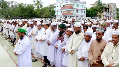 হবিগঞ্জে ইমাম আলাউদ্দিন আখঞ্জির জানাজা