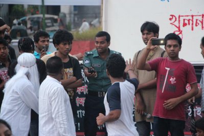 খুলনায় সুন্দরবন রক্ষা আন্দোলনে পুলিশের বাধা