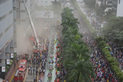 বসুন্ধরা সিটিতে আগুন