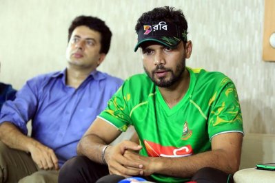 নিরাপত্তায় বিসিবিতে আস্থা মাশরাফির