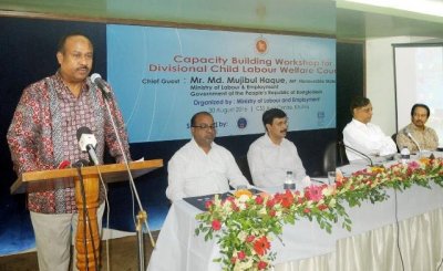 খুলনায় শ্রম ও কর্মসংস্থান প্রতিমন্ত্রী মো. মজিবুল হক (চুন্নু)