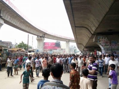 সায়দাবাদে ট্রাকস্ট্যান্ড উচ্ছেদকে কেন্দ্র করে উত্তেজনা