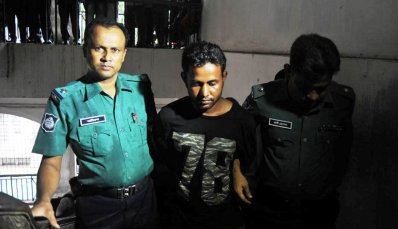 আদালতে পুলিশ প্রহরায় ওবায়দুল