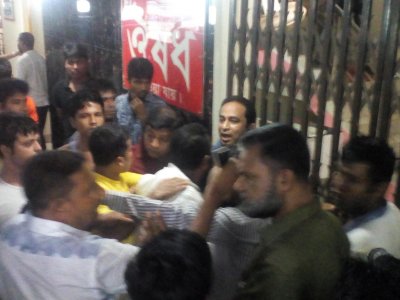 ডাক্তারের ভুলে শিশুর মৃত্যু হওয়ায় স্বজনদের বিক্ষোভ