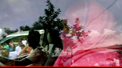 কারাগারের সামনে মীর কাসেমের স্বজনরা