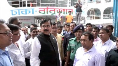 নৌবন্দর এলাকা পরিদর্শনে নৌমন্ত্রী শাজাহান খান