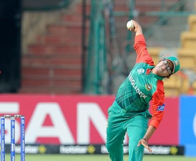 রুমানার হ্যাটট্রিক