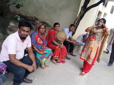মর্গের সামনে সামনে জুয়েলের লাশের অপেক্ষায় স্বজনরা